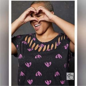 Torrid SIZE 6 lovesick slashed tee